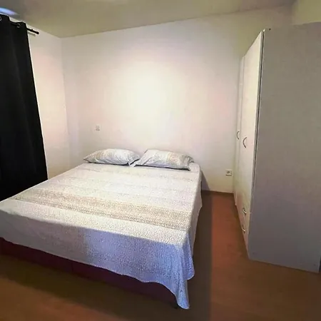 Casa Marcella De Luxe דירה רוביני