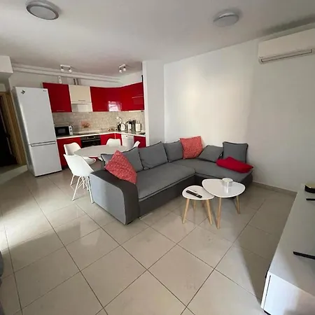 Casa Marcella De Luxe דירה רוביני